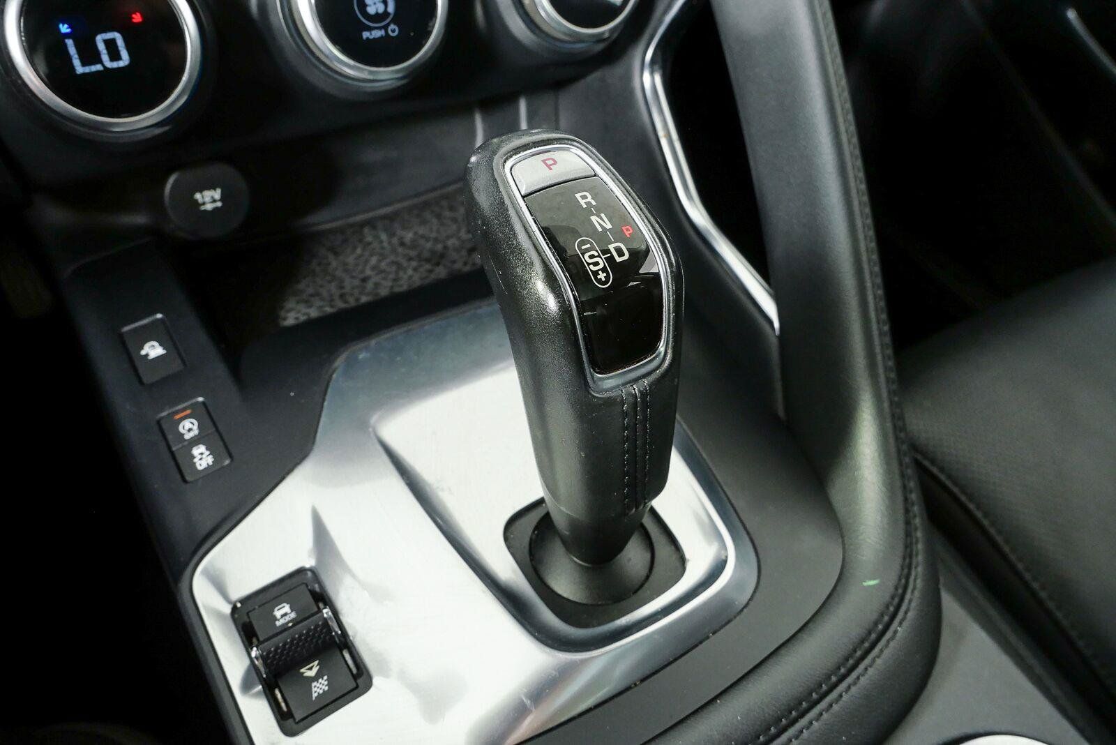 Used 2018 Jaguar E-PACE SE AWD/4WD image 18