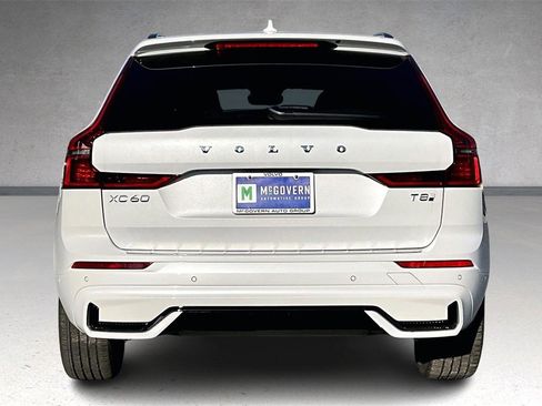 New 2026 Volvo XC60 T8 Plus w/ Protection Package Premier image 4