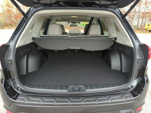 Used 2021 Subaru Forester Limited image 30