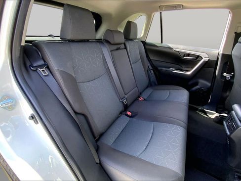 Used 2024 Toyota RAV4 XLE w/ Convenience Package FWD image 19