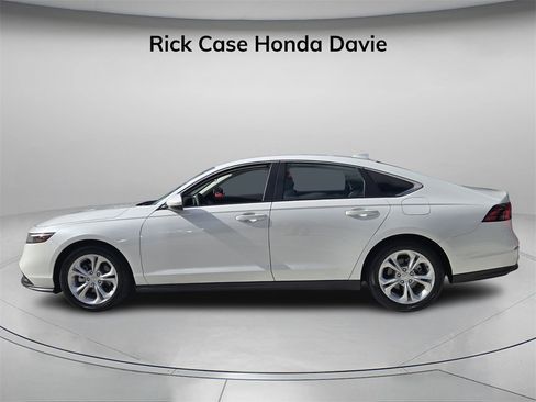Used 2024 Honda Accord LX image 4