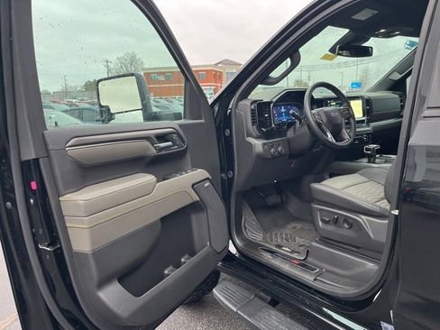 Used 2024 Chevrolet Silverado 1500 ZR2 w/ ZR2 Bison Edition image 4