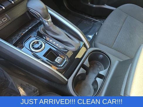 Used 2023 Chevrolet Colorado LT w/ LT Convenience Package II image 25