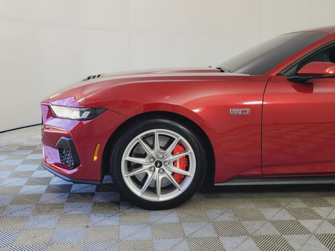 Used 2024 Ford Mustang GT Premium image 4