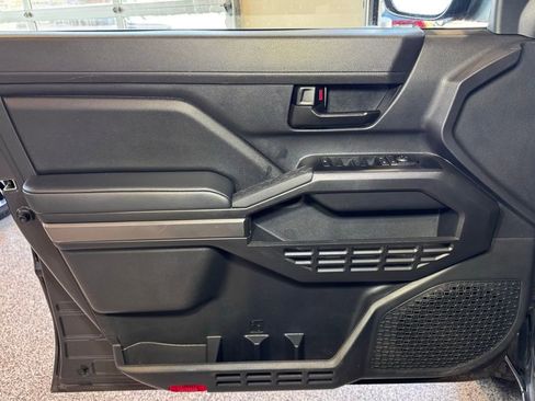 Used 2025 Toyota Tacoma SR5 image 21