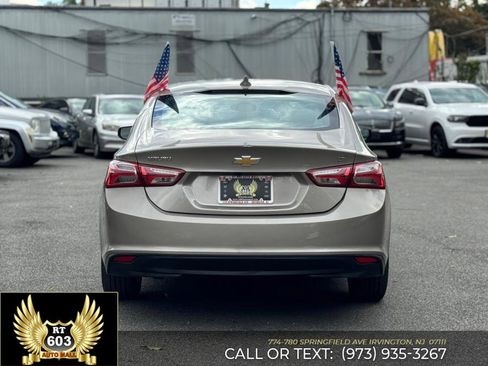 Used 2022 Chevrolet Malibu LT image 5