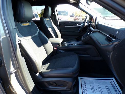 New 2026 Ford Explorer Tremor w/ Tremor Convenience Package image 17