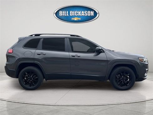 Used 2023 Jeep Cherokee Altitude Lux image 10