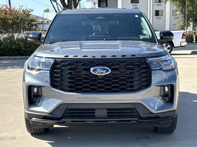 Used 2025 Ford Explorer ST-Line AWD/4WD image 8
