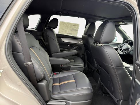 New 2026 MAZDA CX-90 Plug-In Hybrid w/ Premium Plus image 18