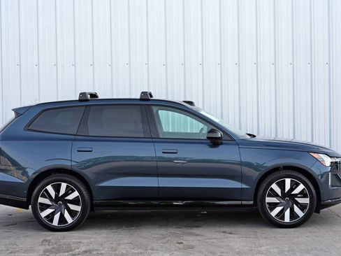 Used 2025 Volvo EX90 Ultra image 52