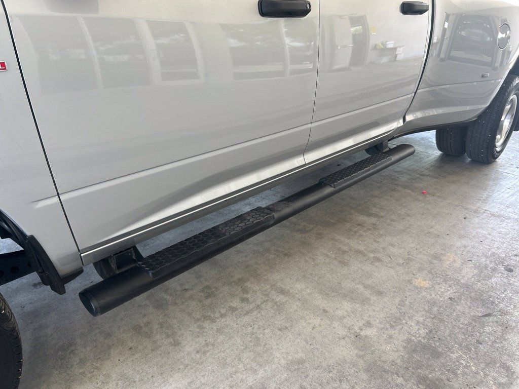 Used 2026 RAM 3500 Tradesman AWD/4WD image 17