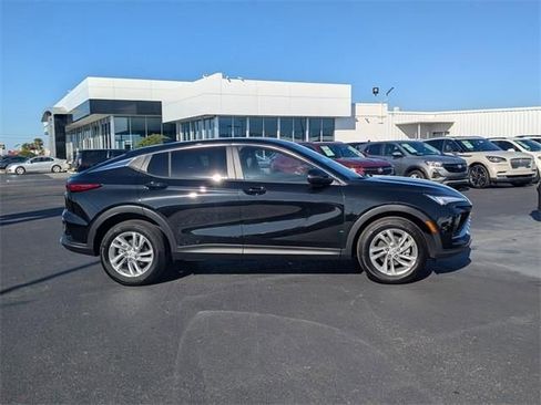 New 2026 Buick Envista Sport Touring w/ Convenience I Package FWD image 3