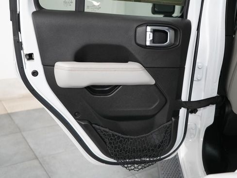Used 2023 Jeep Wrangler Unlimited Sahara AWD/4WD image 24