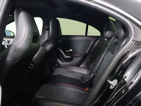Used 2020 Mercedes-Benz CLA 250 image 11