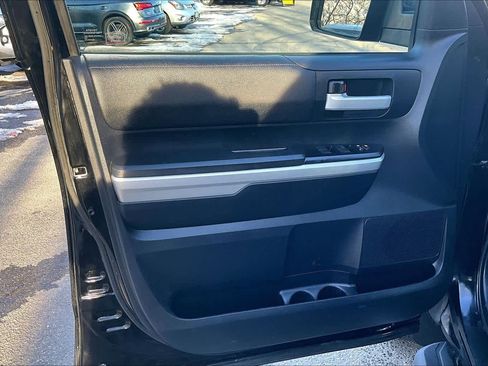 Used 2014 Toyota Tundra SR5 w/ TRD Off Road Package image 20