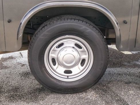 Used 2016 Ford F250 XL image 6