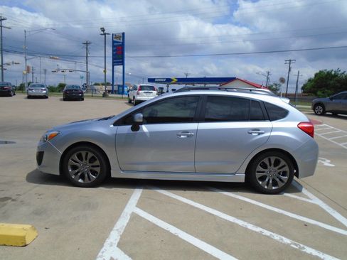 Used 2014 Subaru Impreza 2.0i Sport Premium AWD/4WD image 4