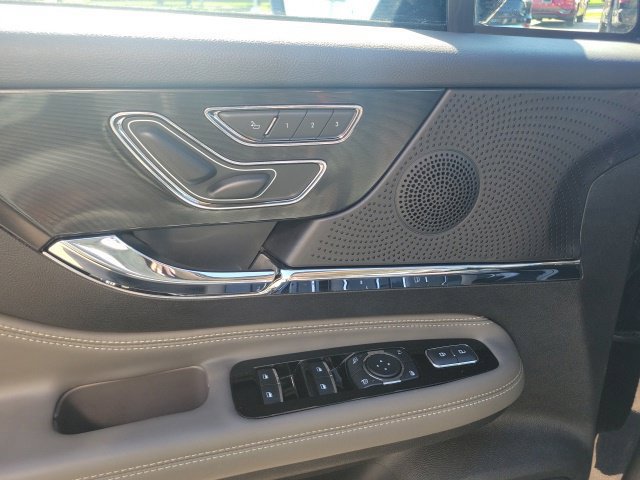Certified 2024 Lincoln Corsair AWD image 42
