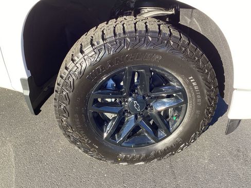 New 2026 Chevrolet Silverado 1500 Custom image 21