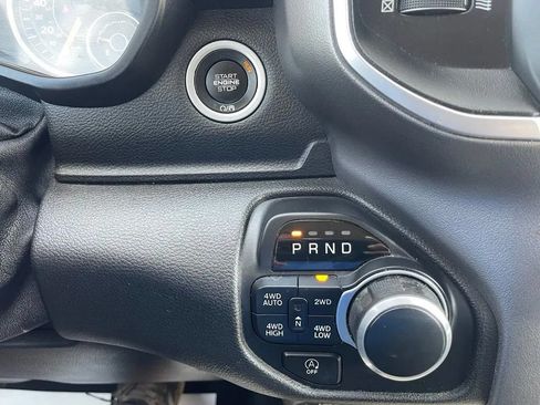 Used 2019 RAM 1500 Big Horn AWD/4WD image 30