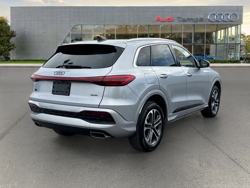 New 2026 Audi Q5 Premium AWD/4WD image 3