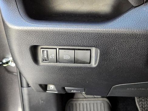 Used 2025 Toyota RAV4 LE image 27