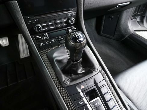 Certified 2019 Porsche 911 Speedster RWD image 19