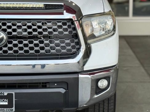 Used 2019 Toyota Tundra SR5 w/ SR5 Upgrade Package image 5