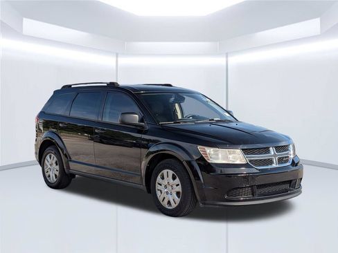 Used 2019 Dodge Journey SE FWD image 8