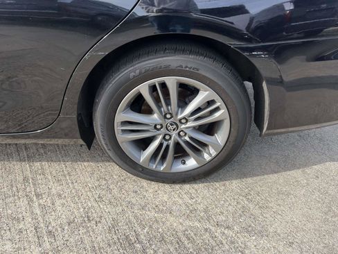 Used 2015 Toyota Camry SE image 6