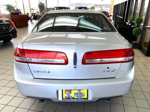 Used 2011 Lincoln MKZ w/ 102A Rapid Spec Order Code FWD image 4
