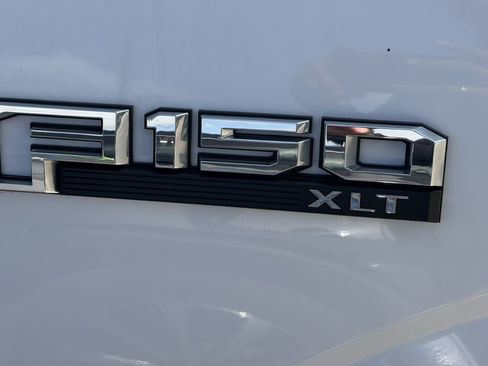 Used 2018 Ford F150 XLT w/ Equipment Group 302A Luxury RWD image 16