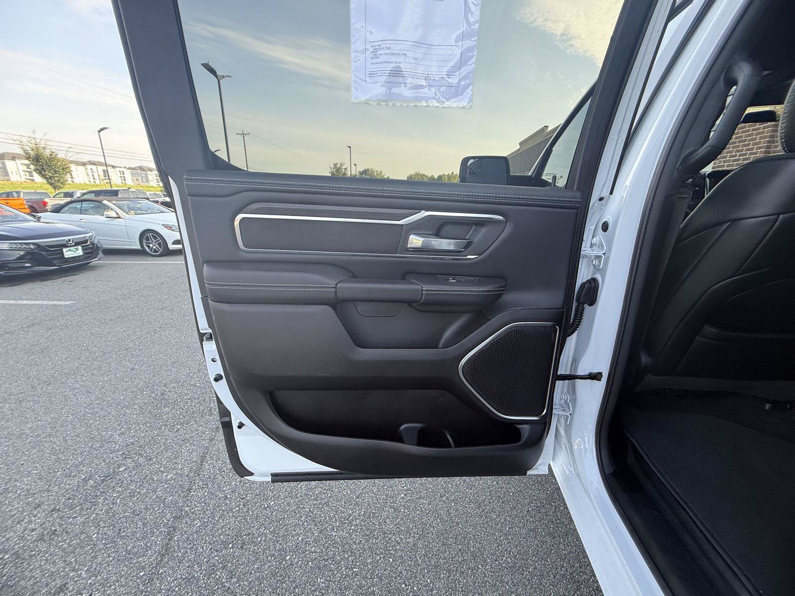 Used 2026 RAM 1500 Laramie AWD/4WD image 24