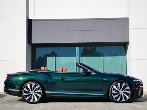 New 2026 Bentley Continental GTC image 5