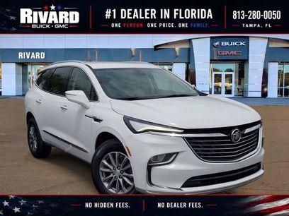 Used 2022 Buick Enclave Essence