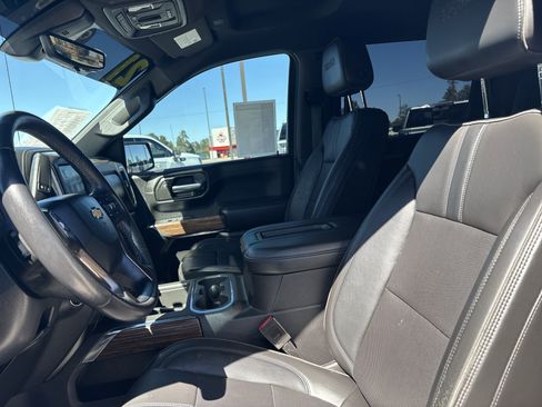 Used 2021 Chevrolet Silverado 1500 High Country w/ Technology Package image 23