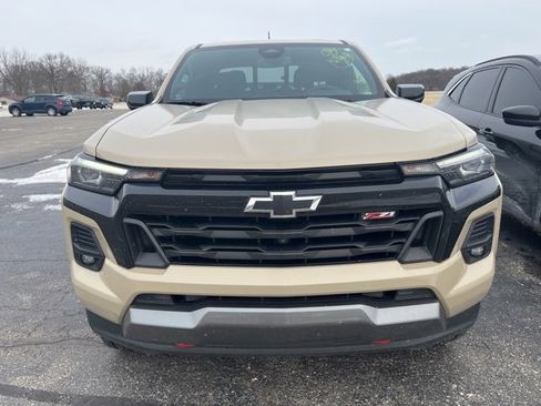 Used 2023 Chevrolet Colorado Z71 w/ Z71 Convenience Package 2 image 8