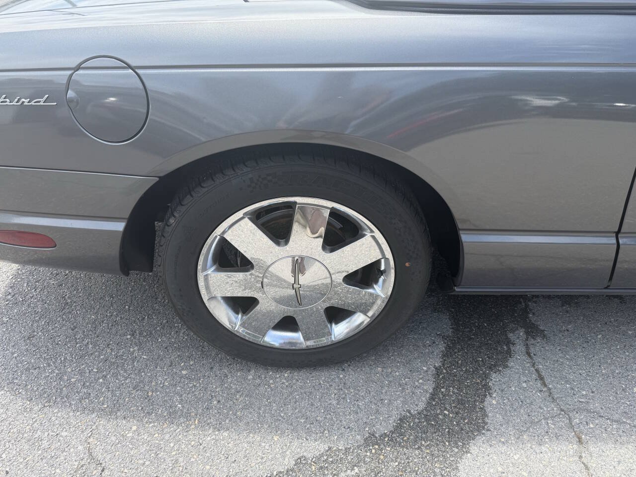 Used 2003 Ford Thunderbird RWD image 14