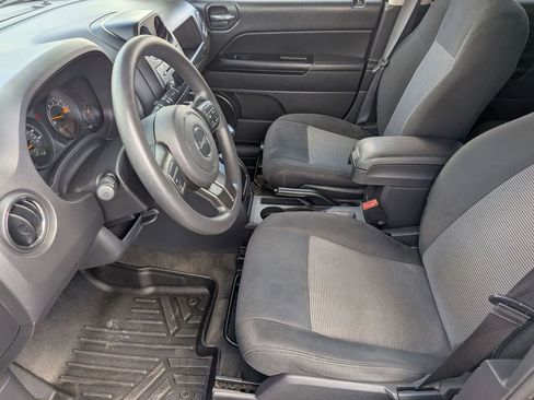 Used 2016 Jeep Patriot Sport w/ Power Value Group AWD/4WD image 12