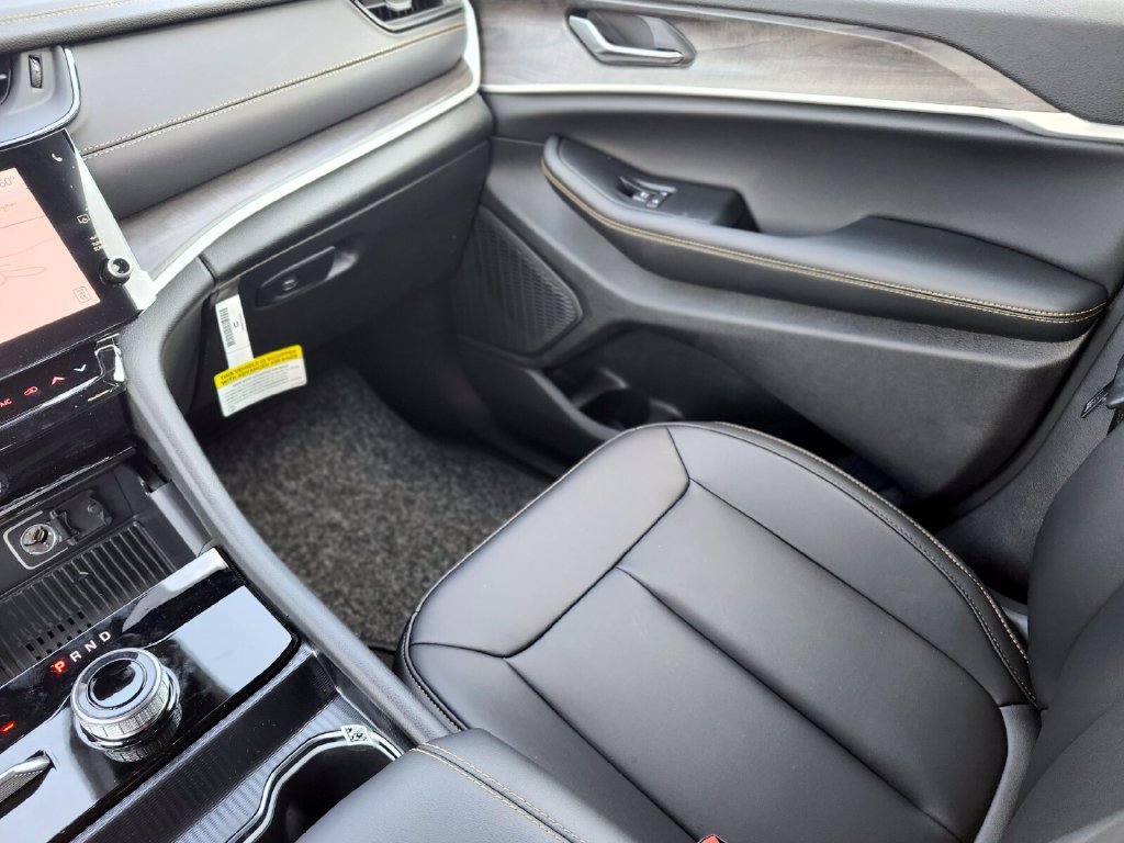 New 2026 Jeep Grand Cherokee Limited AWD/4WD image 15