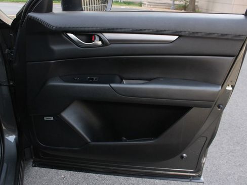 Used 2018 MAZDA CX-5 Touring w/ Preferred Equipment Package AWD/4WD image 28