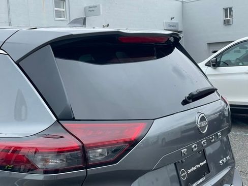 Certified 2023 Nissan Rogue SV AWD/4WD image 25