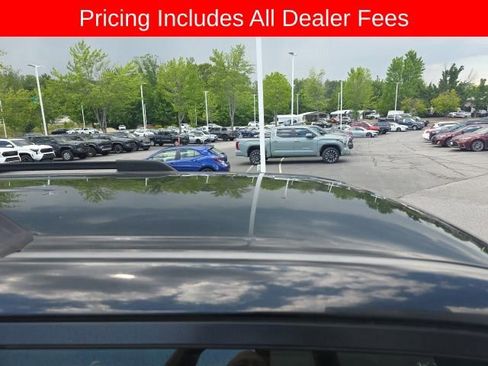 Used 2019 Toyota 4Runner TRD Off-Road AWD/4WD image 8
