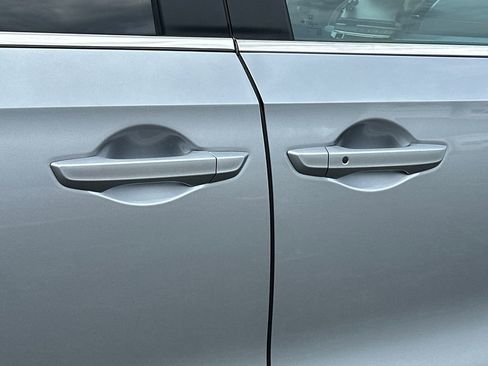 Certified 2026 Honda Odyssey EX-L image 9