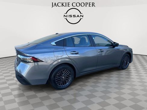 New 2026 Nissan Sentra SV w/ SV Convenience Package FWD image 5