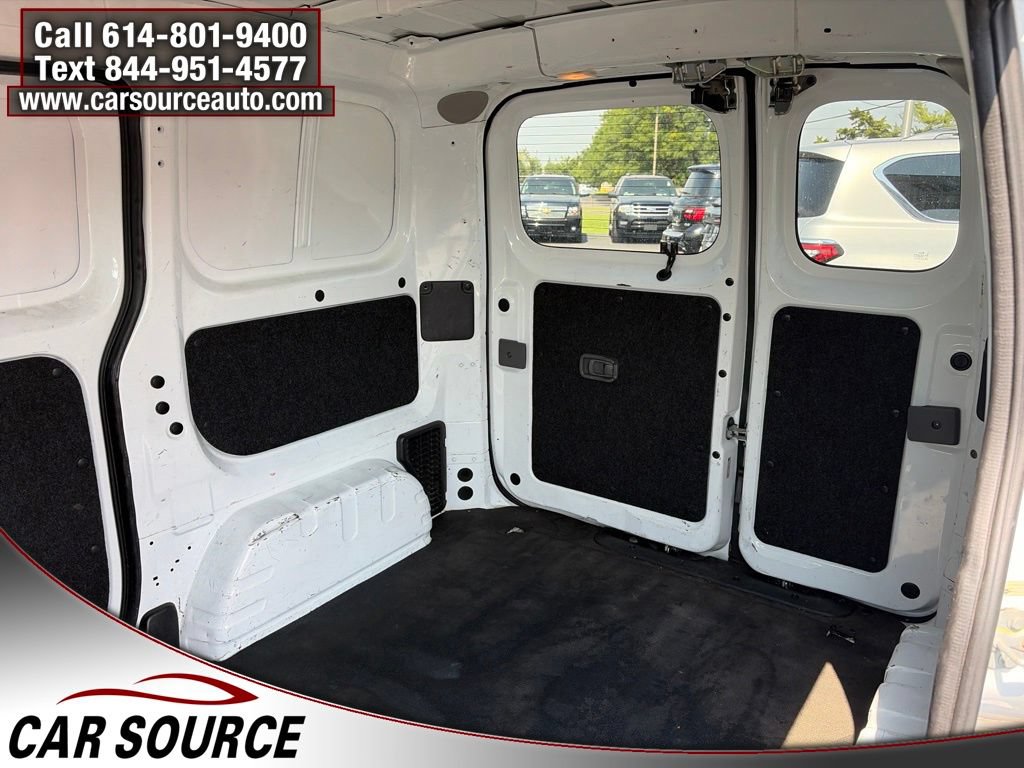 Used 2015 Nissan NV200 S w/ Back Door Glass Package FWD image 19