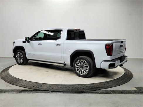 New 2026 GMC Sierra 1500 Denali Ultimate image 5