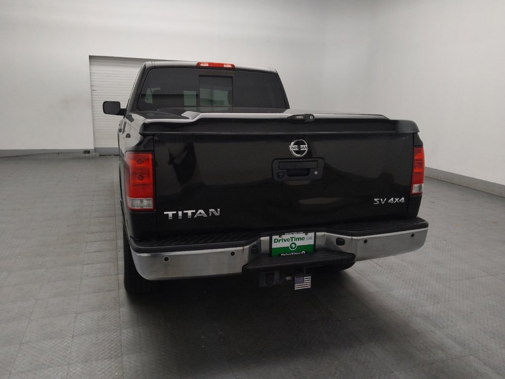 Used 2015 Nissan Titan SV w/ SV Value Truck Package AWD/4WD image 6