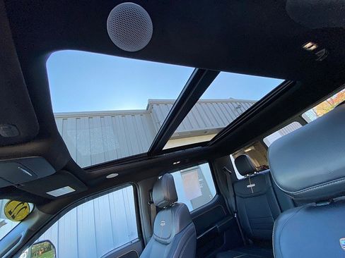 Certified 2022 Ford F150 Platinum w/ Equipment Group 701A High image 56